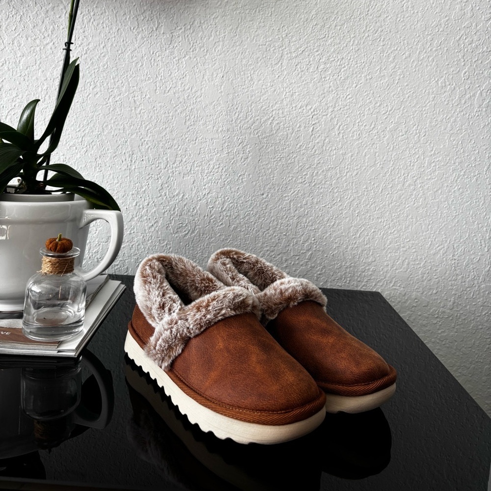 Skechers Brown Fuzzy Women's Slippers